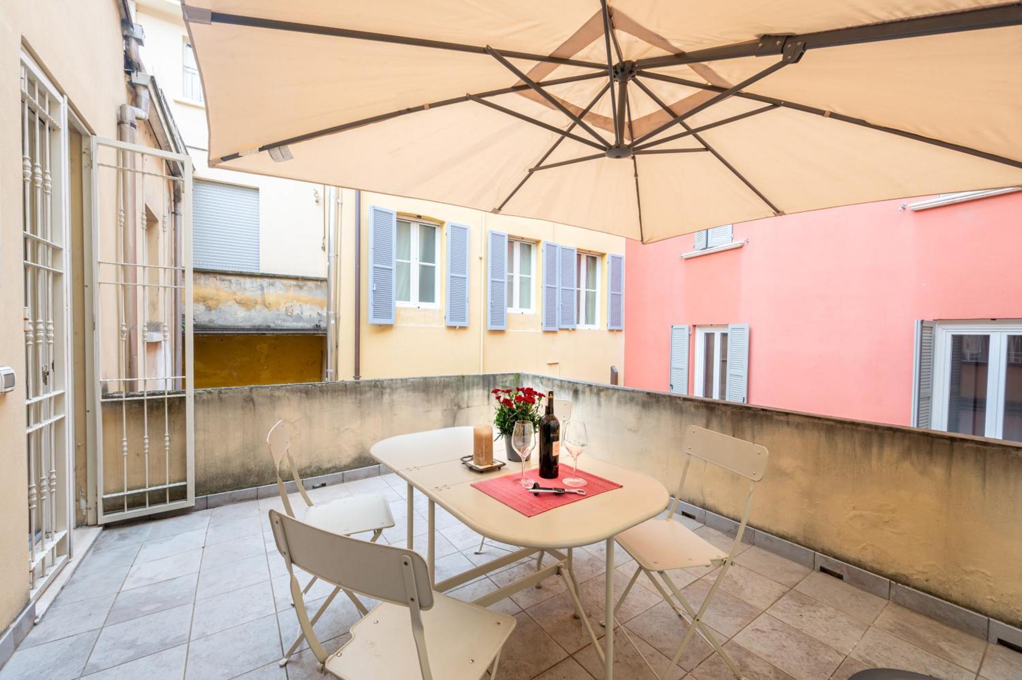 Teatro Regio Exclusive Apartment パルマ エクステリア 写真